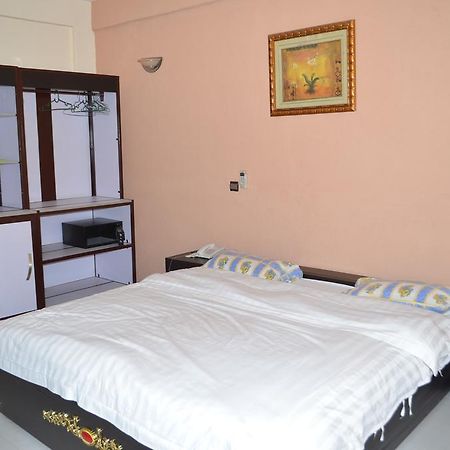 Ouaga Beach Hotel Ouagadougou Luaran gambar