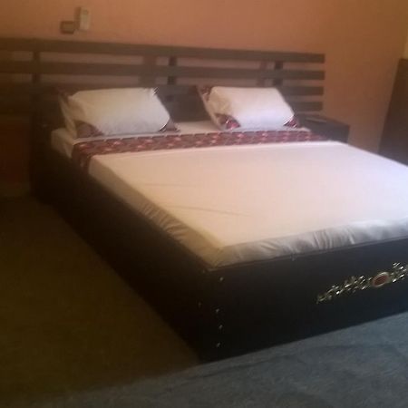 Ouaga Beach Hotel Ouagadougou Luaran gambar