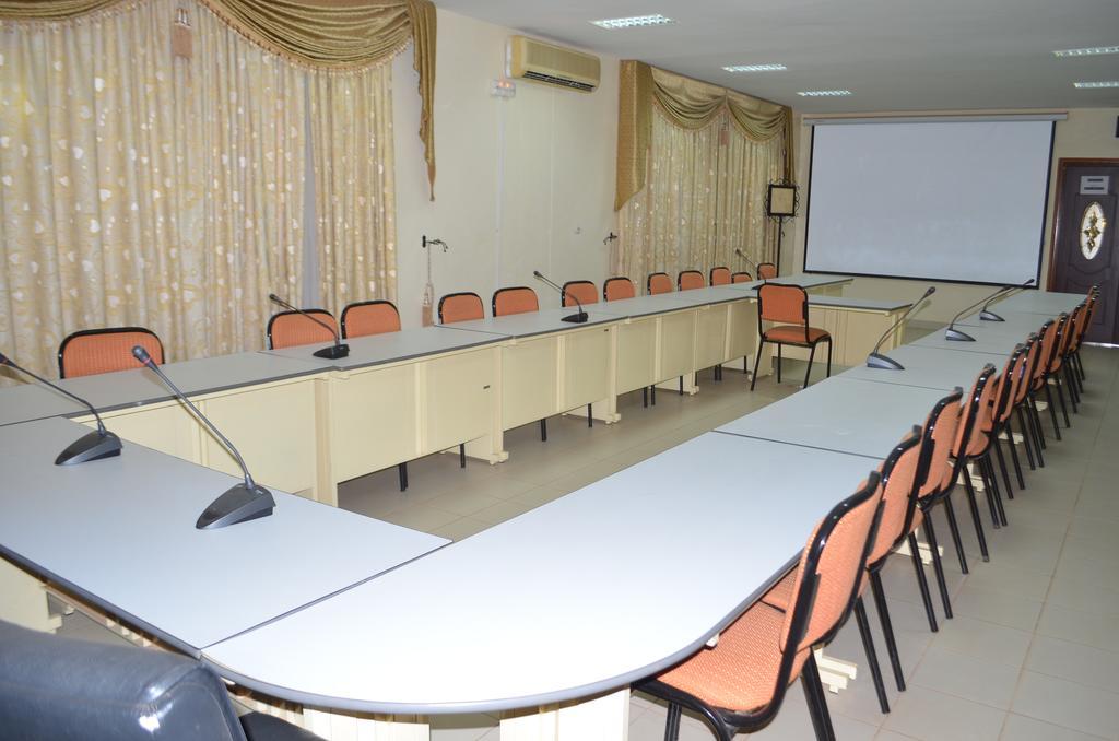 Ouaga Beach Hotel Ouagadougou Luaran gambar