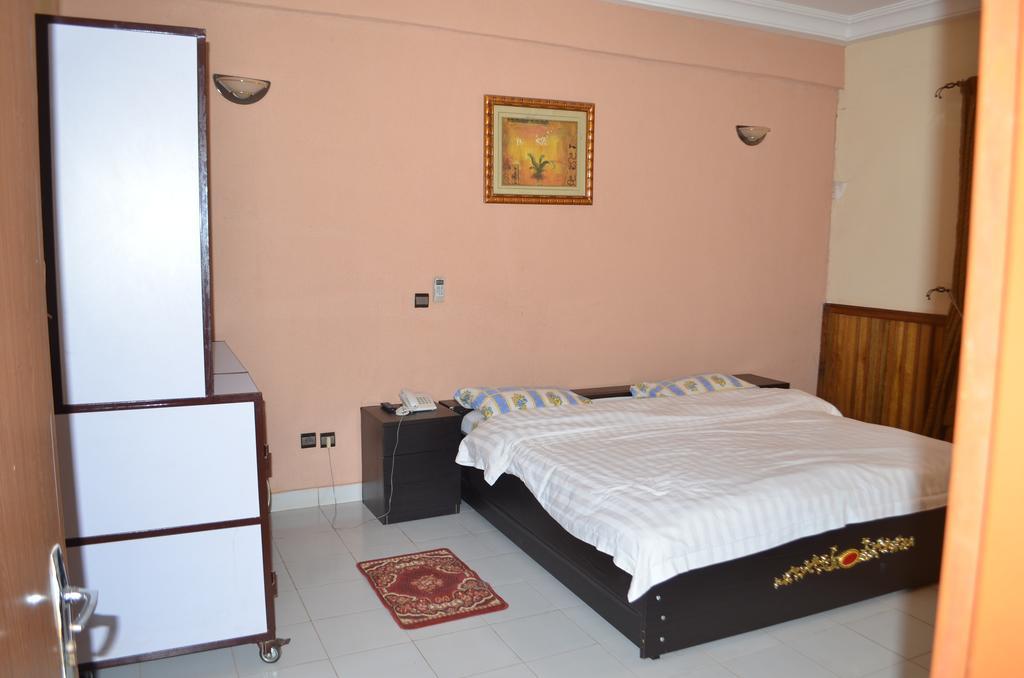 Ouaga Beach Hotel Ouagadougou Luaran gambar