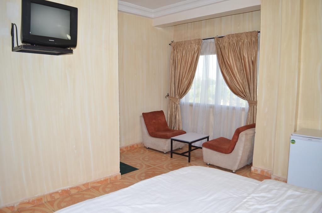 Ouaga Beach Hotel Ouagadougou Luaran gambar