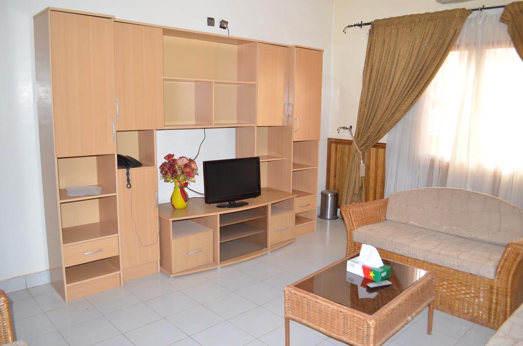 Ouaga Beach Hotel Ouagadougou Luaran gambar