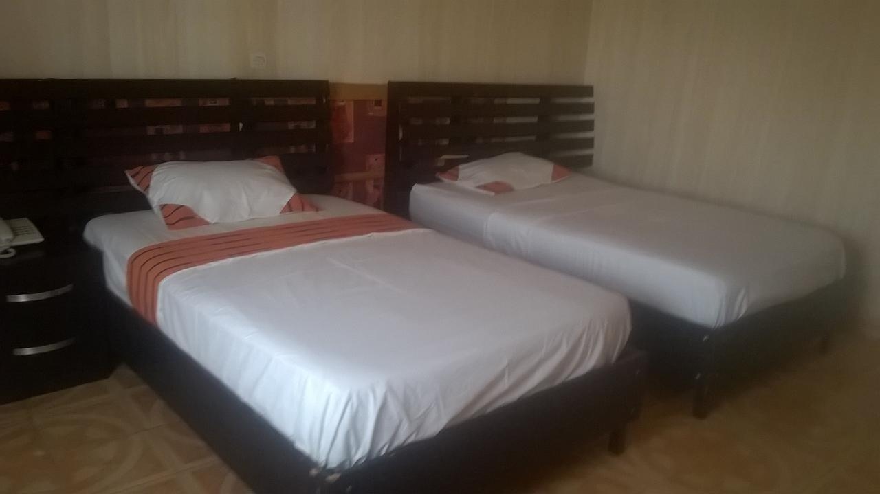 Ouaga Beach Hotel Ouagadougou Luaran gambar