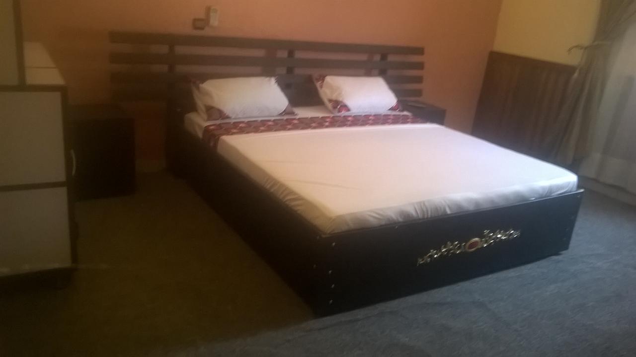 Ouaga Beach Hotel Ouagadougou Luaran gambar